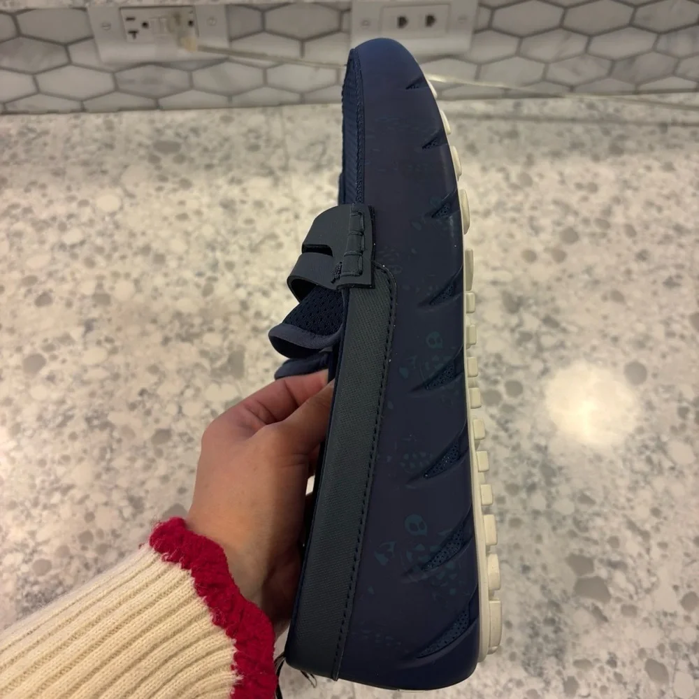 VILEBREQUIN Men’s Solid‎ Waterproof Shoes In Navy Blue, Size 9
